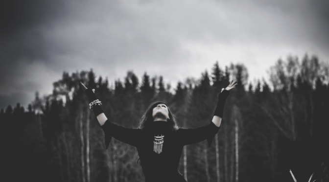 Vermilia releases new video “Vedestä Vieraantunut”