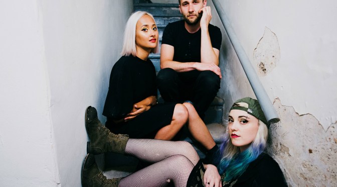Alternative Trio SOEUR Announce New EP, Reveal Climactic New Single FIGHT