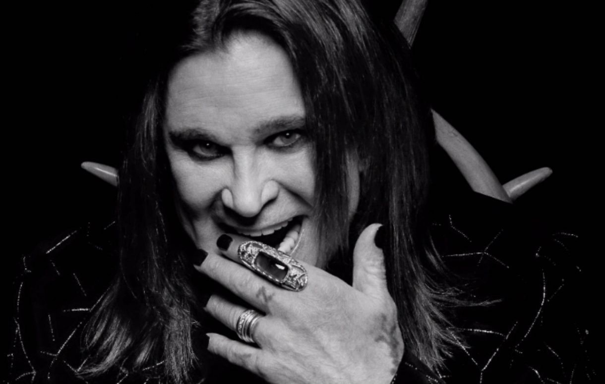 ozzy_2020_ordinary_man_2000-1220x775