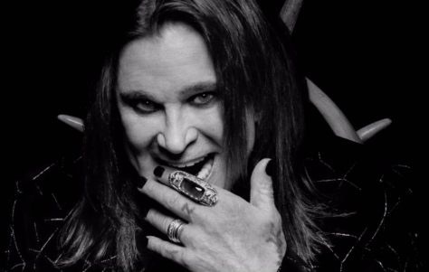 ozzy_2020_ordinary_man_2000-1220x775