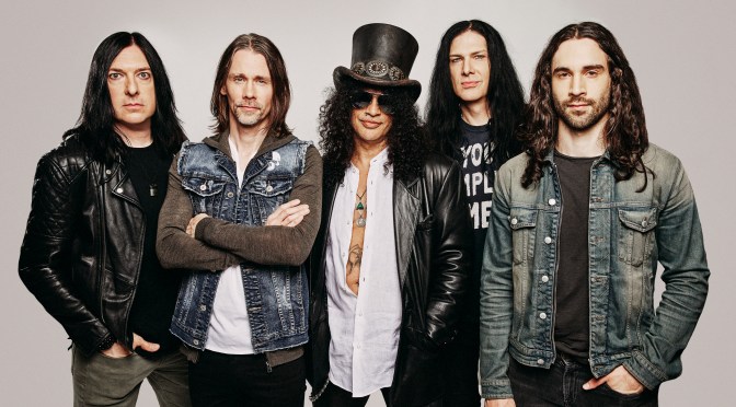 FEATURE – SLASH on new album ‘4’: “Recording live the way we did it was something I have wanted to do my whole career”