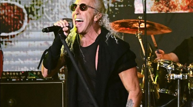 DEE SNIDER Reveals “Stand (for Ukraine)” Awareness Music Video, Launches World United Live Support Campaign