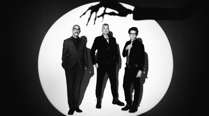 ALKALINE TRIO ANNOUNCE NEW ALBUM ‘BLOOD, HAIR, AND EYEBALLS’